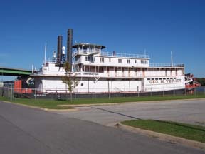 Paddle Wheel Museum - Keokuk, IA